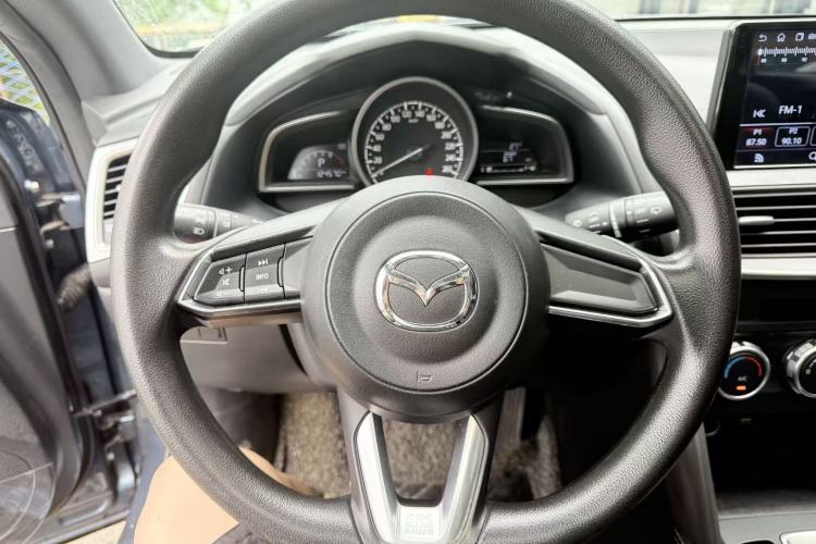 Used Mazda CX-4 2018 2.0L Automatic Two-Wheel Drive Blue Sky Dynamic Version China V Standard Steering Wheel