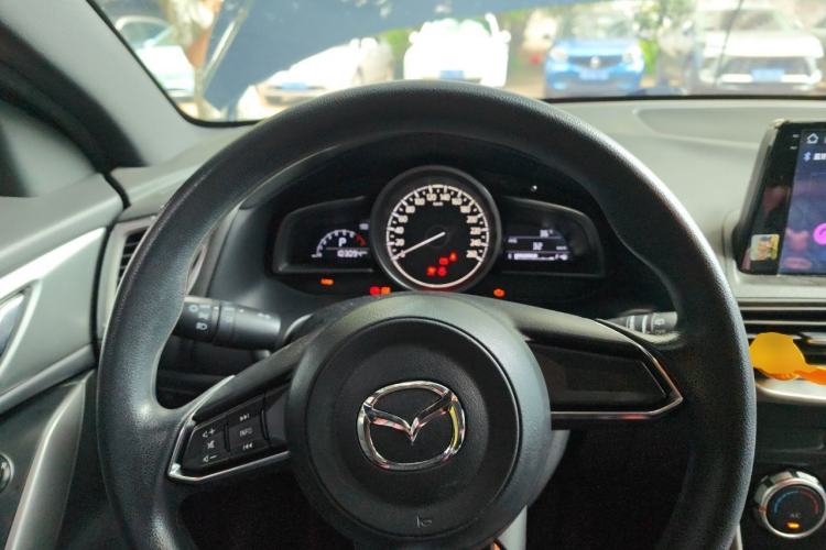 Used Mazda CX-4 2018 2.0L Automatic Two-Wheel Drive Blue Sky Dynamic Version China VI Standard Steering Wheel