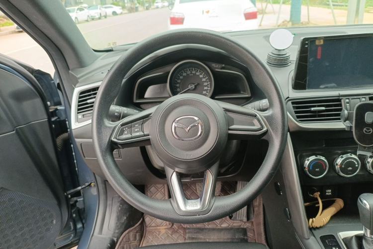 Used Mazda CX-4 2018 2.0L Automatic Two-Wheel Drive Blue Sky Dynamic Version China V Standard Steering Wheel
