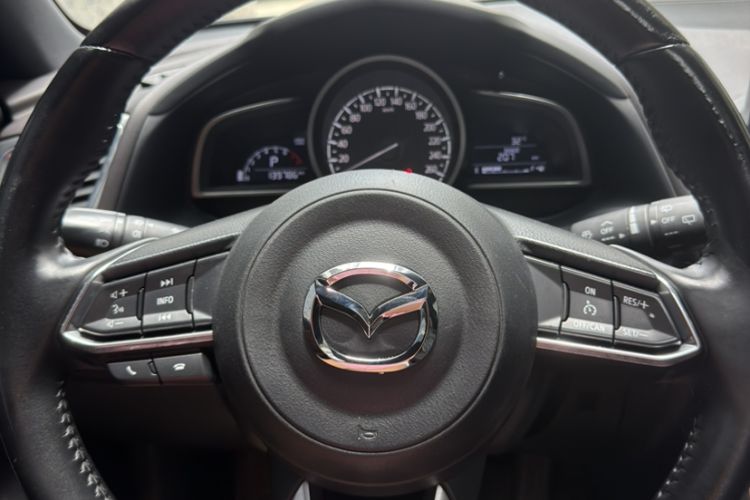 Used Mazda CX-4 2018 2.0L Automatic Two-Wheel Drive Blue Sky Luxury Edition Steering Wheel