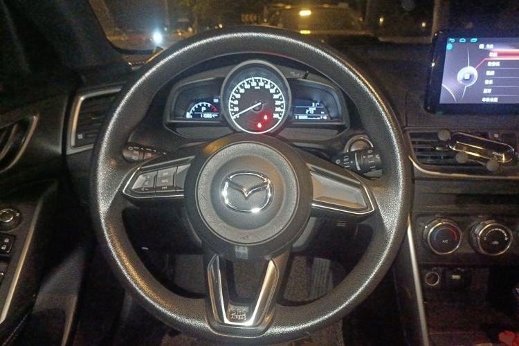 Used Mazda CX-4 2018 2.0L Automatic Two-Wheel Drive Blue Sky Dynamic Version China V Standard Steering Wheel