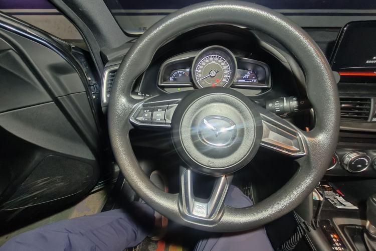 Used Mazda CX-4 2018 2.0L Automatic Two-Wheel Drive Blue Sky Dynamic Version China V Standard Steering Wheel