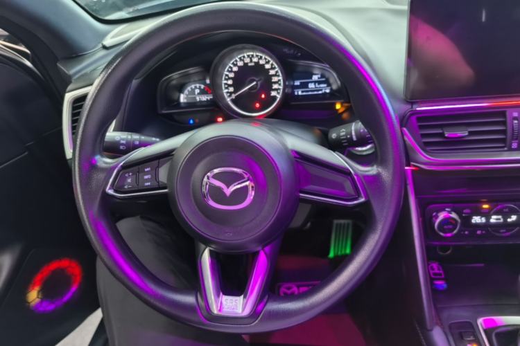 Used Mazda CX-4 2018 2.0L Automatic Two-Wheel Drive Blue Sky Exploration Version China V Standard Steering Wheel