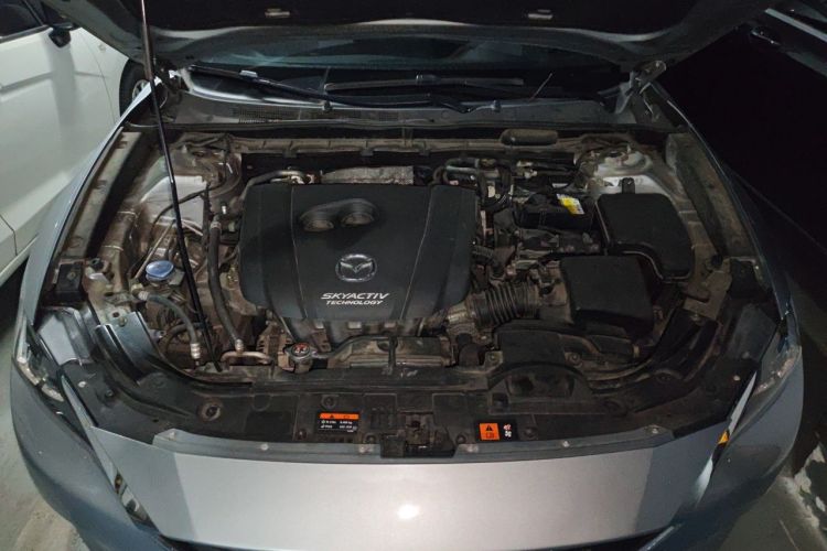 Used Mazda CX-4 2018 2.0L Automatic Two-Wheel Drive Blue Sky Dynamic Version China V Standard Engine Bay