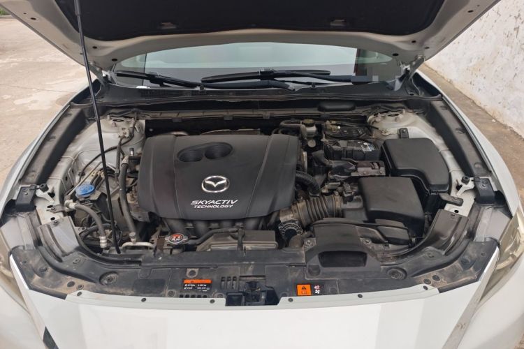 Used Mazda CX-4 2018 2.0L Automatic Two-Wheel Drive Blue Sky Exploration Version China V Standard Engine Bay