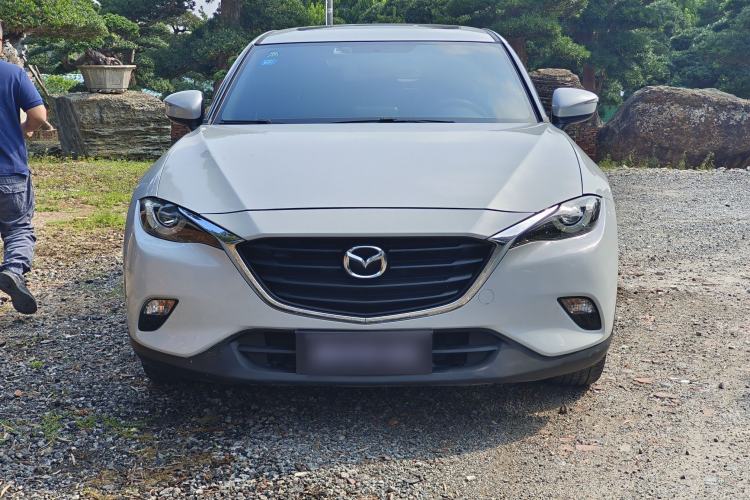 Used Mazda CX-4 2018 2.0L Automatic Two-Wheel Drive Blue Sky Dynamic Version China V Standard Exterior 3