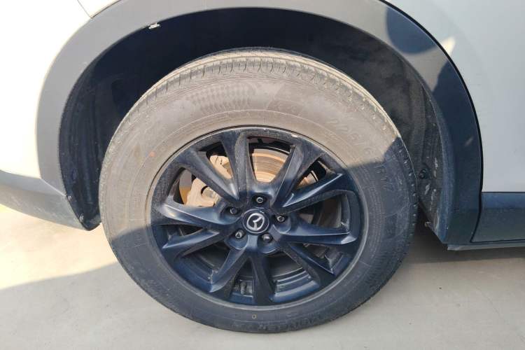 Used Mazda CX-4 2018 2.0L Automatic Two-Wheel Drive Blue Sky Dynamic Version China VI Standard Exterior 5