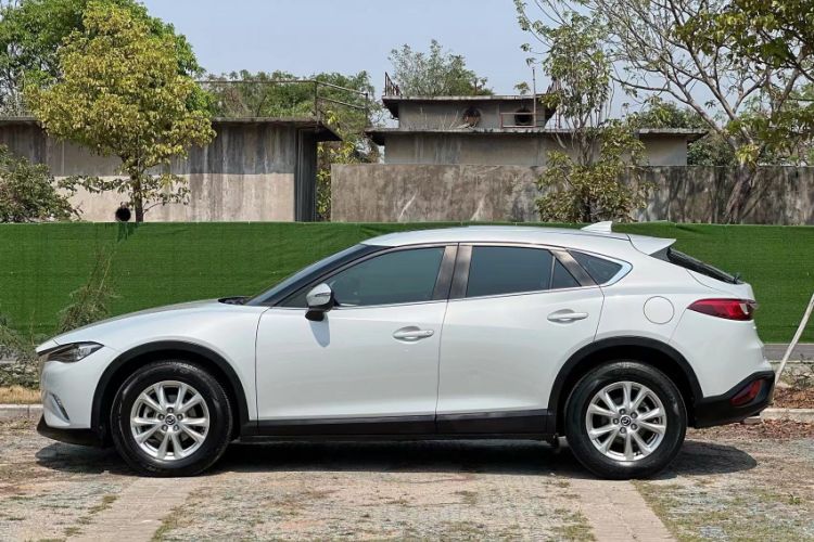 Used Mazda CX-4 2018 2.0L Automatic Two-Wheel Drive Blue Sky Exploration Version China V Standard Exterior 6