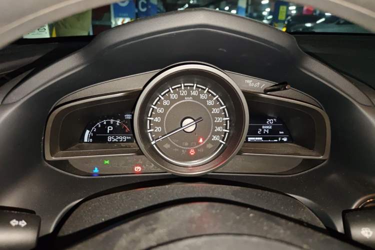 Used Mazda CX-4 2018 2.0L Automatic Two-Wheel Drive Blue Sky Dynamic Version China V Standard Instrument Cluster