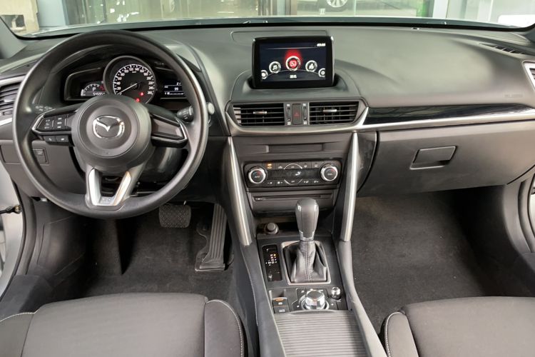 Used Mazda CX-4 2018 2.0L Automatic Two-Wheel Drive Blue Sky Exploration Version China V Standard Interior 3