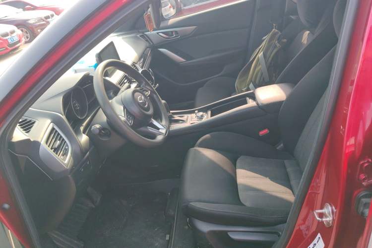 Used Mazda CX-4 2018 2.0L Automatic Two-Wheel Drive Blue Sky Dynamic Version China VI Standard Left Front Seat