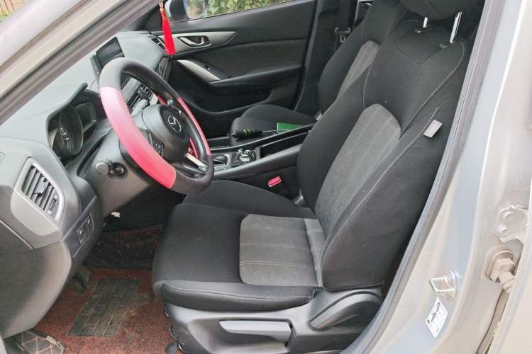 Used Mazda CX-4 2018 2.0L Automatic Two-Wheel Drive Blue Sky Dynamic Version China V Standard Left Front Seat