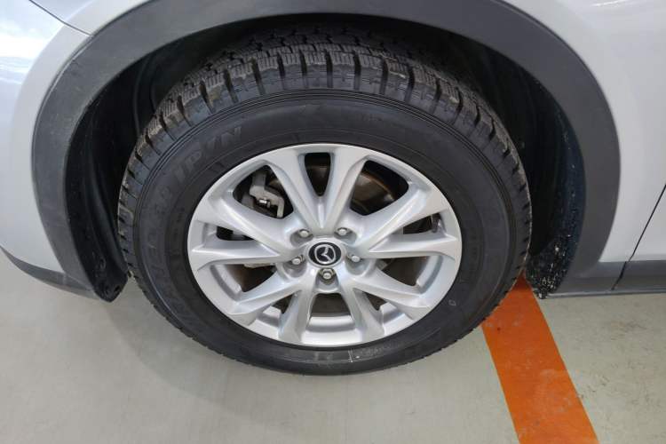 Used Mazda CX-4 2018 2.0L Automatic Two-Wheel Drive Blue Sky Dynamic Version China V Standard Left Front Wheel Hub