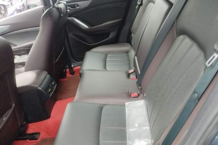 Used Mazda CX-4 2018 2.0L Automatic Two-Wheel Drive Blue Sky Luxury Edition Left Rear Seat