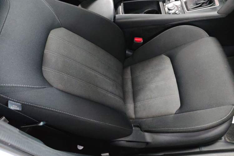 Used Mazda CX-4 2018 2.0L Automatic Two-Wheel Drive Blue Sky Dynamic Version China V Standard Right Front Seat