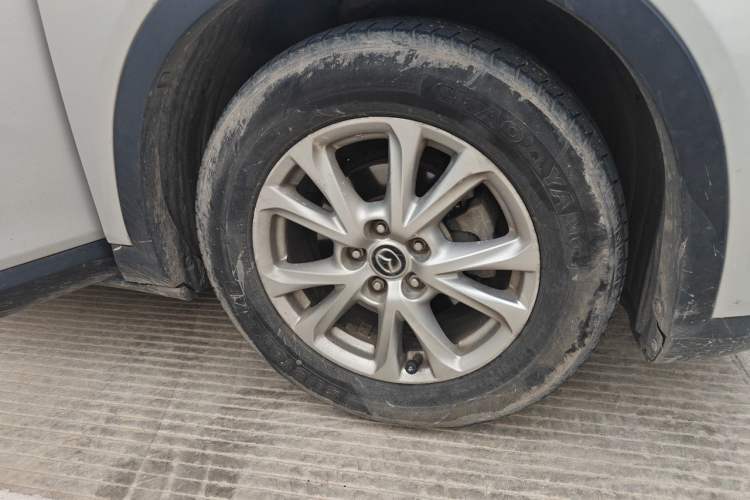 Used Mazda CX-4 2018 2.0L Automatic Two-Wheel Drive Blue Sky Dynamic Version China V Standard Right Front Wheel Hub
