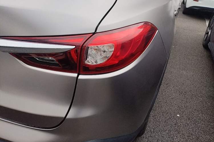 Used Mazda CX-4 2018 2.0L Automatic Two-Wheel Drive Blue Sky Luxury Edition Right Rear Taillight