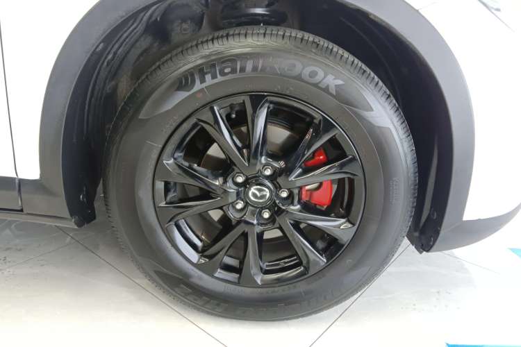 Used Mazda CX-4 2018 2.0L Automatic Two-Wheel Drive Blue Sky Dynamic Version China VI Standard Left Front Wheel Hub