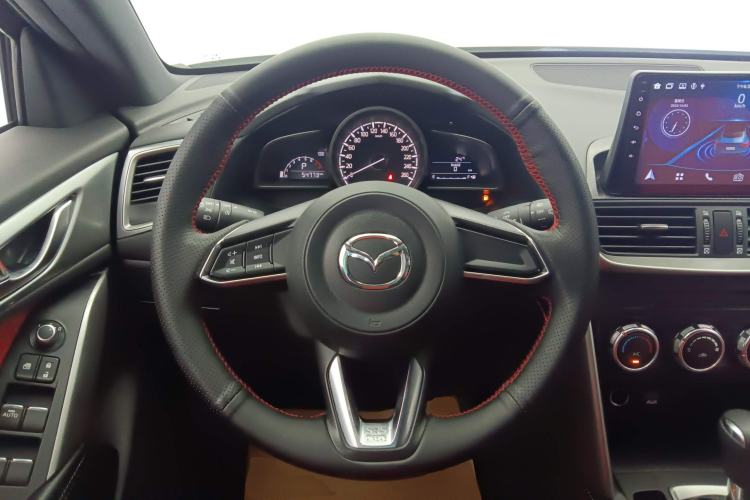 Used Mazda CX-4 2018 2.0L Automatic Two-Wheel Drive Blue Sky Dynamic Version China VI Standard Steering Wheel