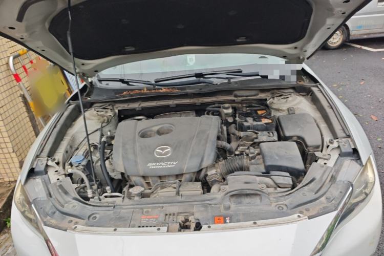 Used Mazda CX-4 2018 2.0L Automatic Two-Wheel Drive Blue Sky Dynamic Version China V Standard Engine Bay