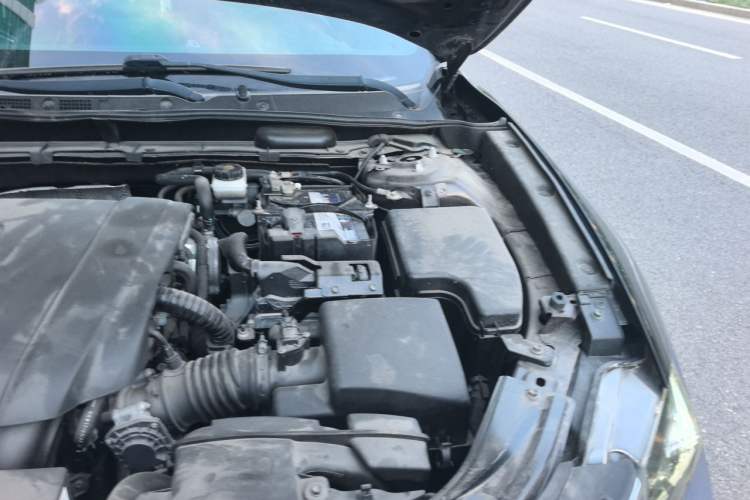 Used Mazda CX-4 2018 2.0L Automatic Two-Wheel Drive Blue Sky Luxury Edition Engine Bay Left