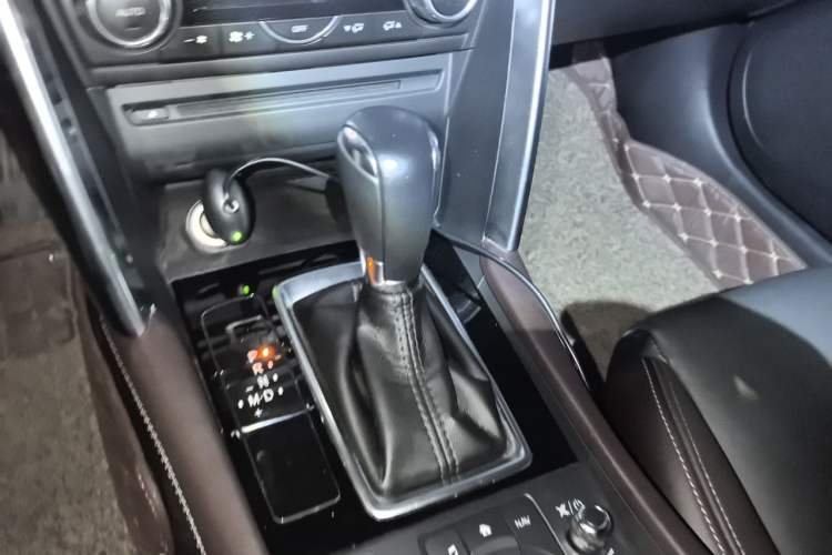 Used Mazda CX-4 2018 2.0L Automatic Two-Wheel Drive Blue Sky Luxury Edition Gear Lever