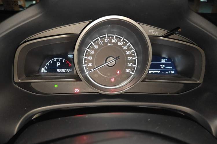 Used Mazda CX-4 2018 2.0L Automatic Two-Wheel Drive Blue Sky Dynamic Version China VI Standard Instrument Cluster