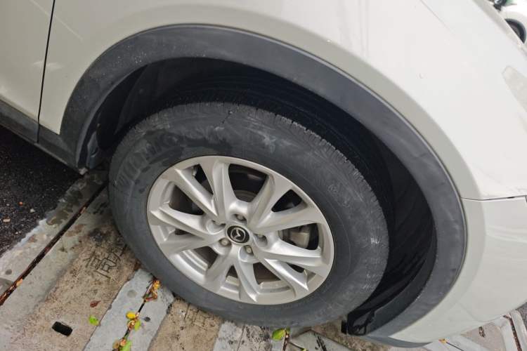 Used Mazda CX-4 2018 2.0L Automatic Two-Wheel Drive Blue Sky Dynamic Version China V Standard Right Front Wheel Hub