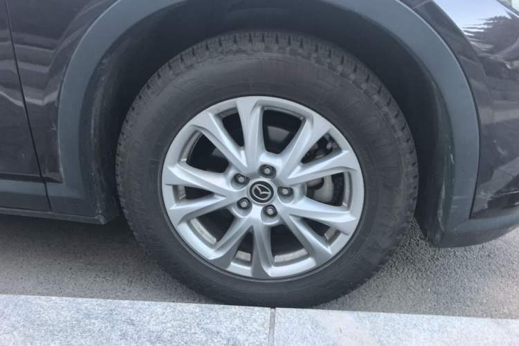 Used Mazda CX-4 2018 2.0L Automatic Two-Wheel Drive Blue Sky Luxury Edition Right Front Wheel Hub