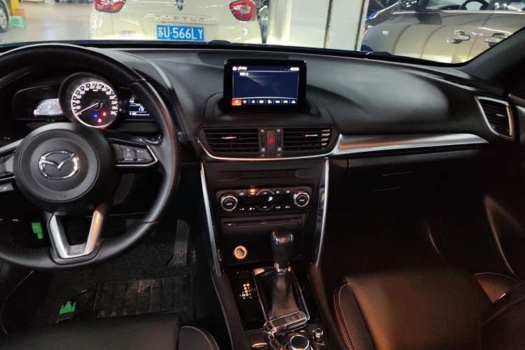 Used Mazda CX-4 2018 2.0L Automatic Two-Wheel Drive Blue Sky Luxury Edition Audio And AC Panel