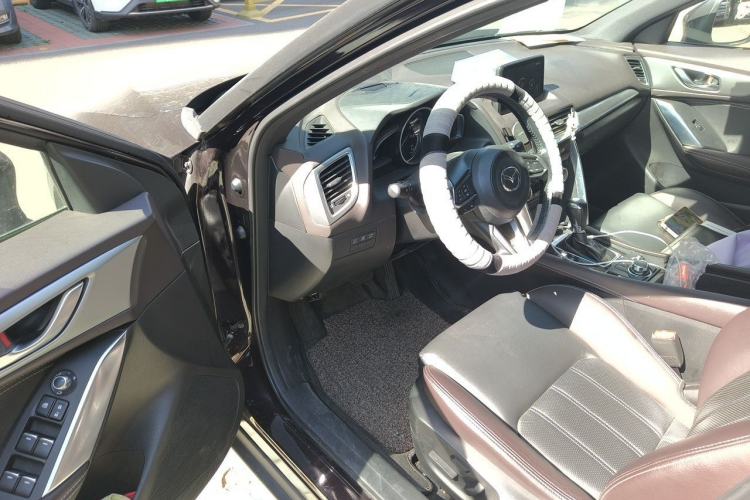Used Mazda CX-4 2018 2.0L Automatic Two-Wheel Drive Blue Sky Leading Edition China V Standard Driver Seat