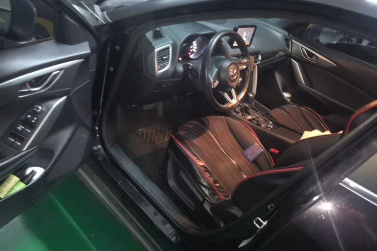 Used Mazda CX-4 2018 2.0L Automatic Two-Wheel Drive Blue Sky Dynamic Version China V Standard Driver Seat