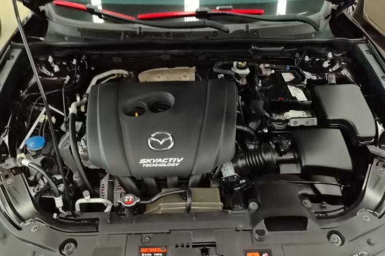 Used Mazda CX-4 2018 2.0L Automatic 2WD Blue Sky Exploration Edition China VI Standard Engine Bay