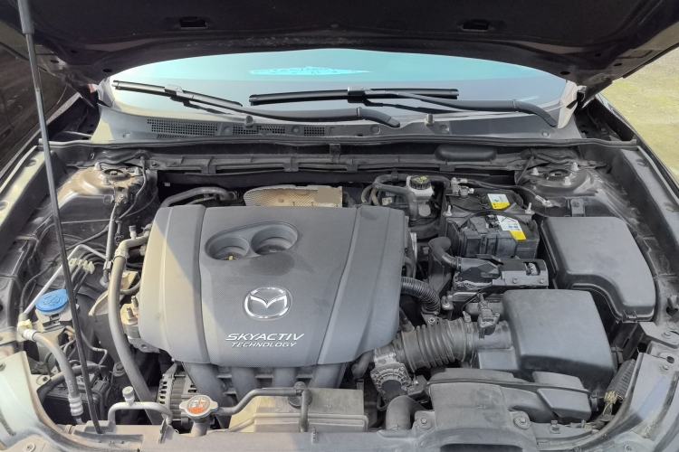 Used Mazda CX-4 2018 2.0L Automatic Two-Wheel Drive Blue Sky Dynamic Version China V Standard Engine Bay