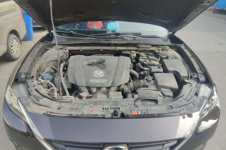 Used Mazda CX-4 2018 2.0L Automatic Two-Wheel Drive Blue Sky Dynamic Version China V Standard Engine Bay