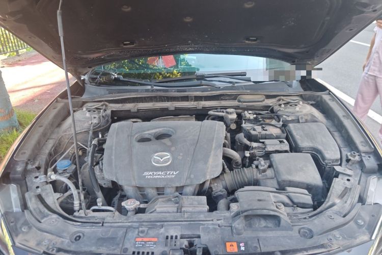 Used Mazda CX-4 2018 2.0L Automatic Two-Wheel Drive Blue Sky Dynamic Version China VI Standard Engine Bay