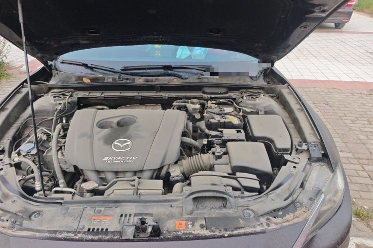 Used Mazda CX-4 2018 2.0L Automatic Two-Wheel Drive Blue Sky Dynamic Version China VI Standard Engine Bay Left