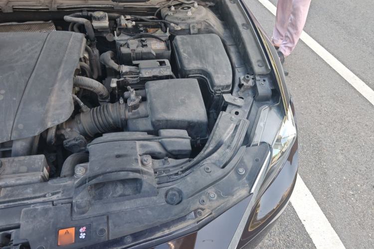 Used Mazda CX-4 2018 2.0L Automatic Two-Wheel Drive Blue Sky Dynamic Version China VI Standard Engine Bay Left