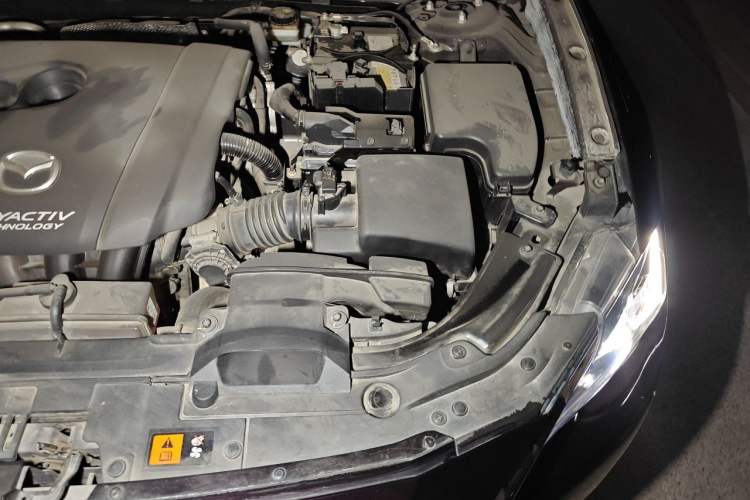 Used Mazda CX-4 2018 2.0L Automatic Two-Wheel Drive Blue Sky Leading Edition China V Standard Engine Bay Left