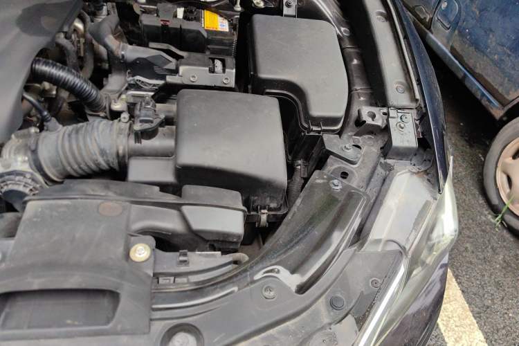 Used Mazda CX-4 2018 2.0L Automatic Two-Wheel Drive Blue Sky Luxury Edition Engine Bay Left