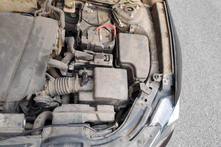 Used Mazda CX-4 2018 2.0L Automatic Two-Wheel Drive Blue Sky Luxury Edition Engine Bay Left