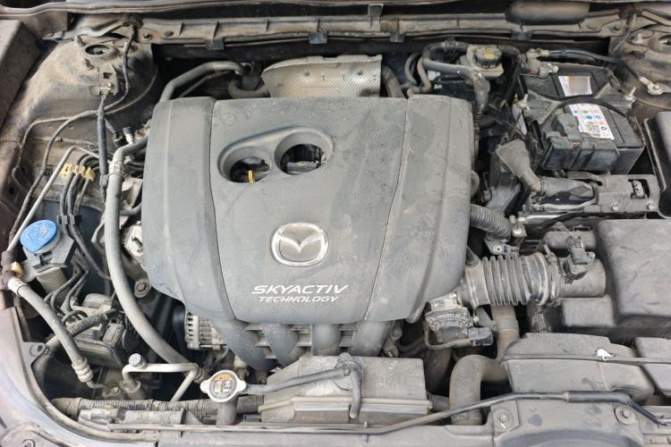 Used Mazda CX-4 2018 2.0L Automatic Two-Wheel Drive Blue Sky Exploration Version China V Standard Engine Bay