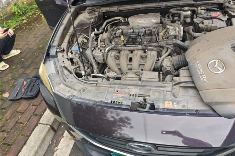 Used Mazda CX-4 2018 2.0L Automatic Two-Wheel Drive Blue Sky Exploration Version China V Standard Engine Bay Right