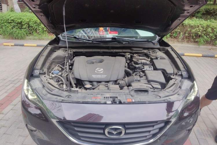 Used Mazda CX-4 2018 2.0L Automatic Two-Wheel Drive Blue Sky Dynamic Version China V Standard Engine Bay