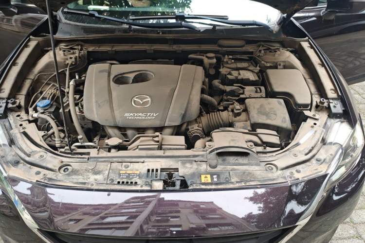 Used Mazda CX-4 2018 2.0L Automatic Two-Wheel Drive Blue Sky Dynamic Version China V Standard Engine Bay