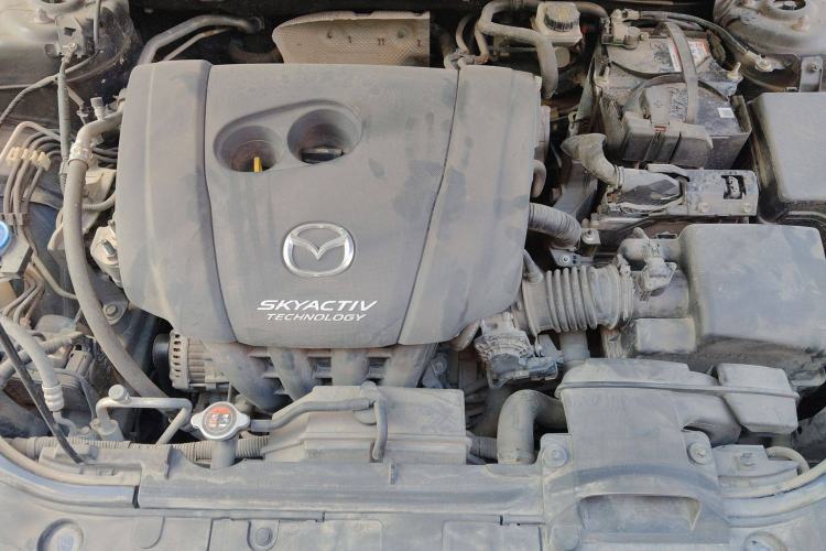 Used Mazda CX-4 2018 2.0L Manual Two-Wheel Drive Blue Sky Dynamic Edition China V Standard Engine Bay