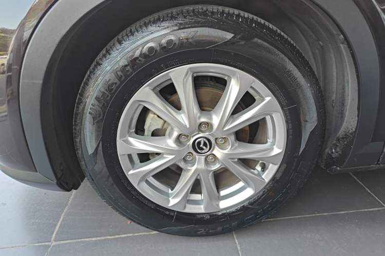 Used Mazda CX-4 2018 2.0L Automatic Two-Wheel Drive Blue Sky Dynamic Version China V Standard Exterior 4