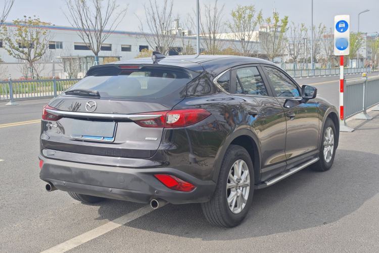 Used Mazda CX-4 2018 2.0L Automatic Two-Wheel Drive Blue Sky Luxury Edition Exterior 9
