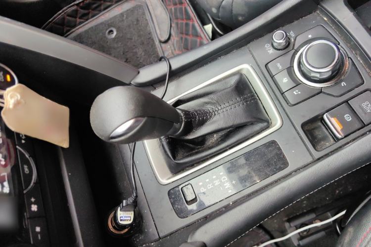 Used Mazda CX-4 2018 2.0L Automatic Two-Wheel Drive Blue Sky Luxury Edition Gear Lever