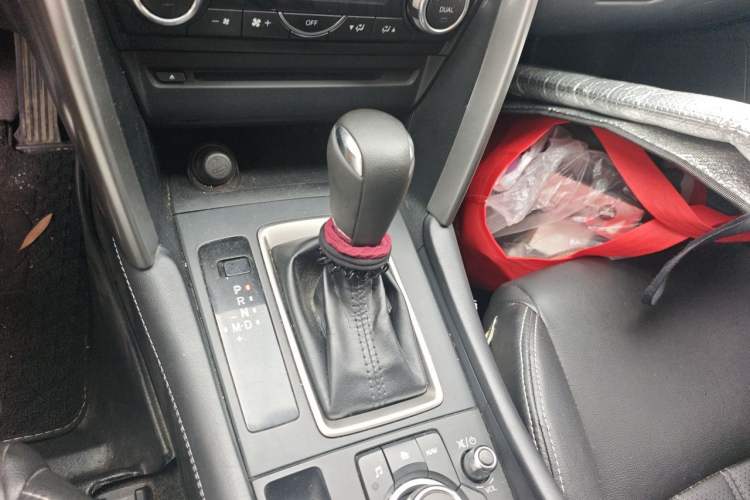 Used Mazda CX-4 2018 2.0L Automatic Two-Wheel Drive Blue Sky Exploration Version China V Standard Gear Lever
